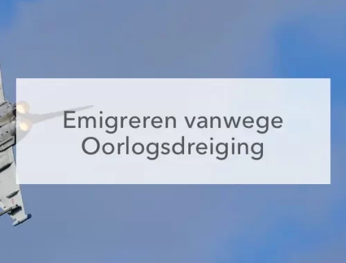 gevechtsvliegtuig in blauwe lucht tekst" Emigreren vanwege oorlogsdreiging"