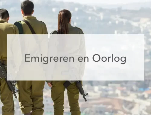 groep soldaten en tekst "Emigreren en oorlog"