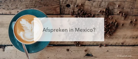 lkom koffie op houden tafel en Afspreken in La Paz als tekst