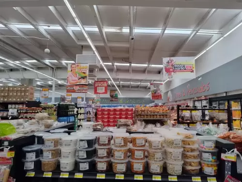 De plaatselijke supermarkt